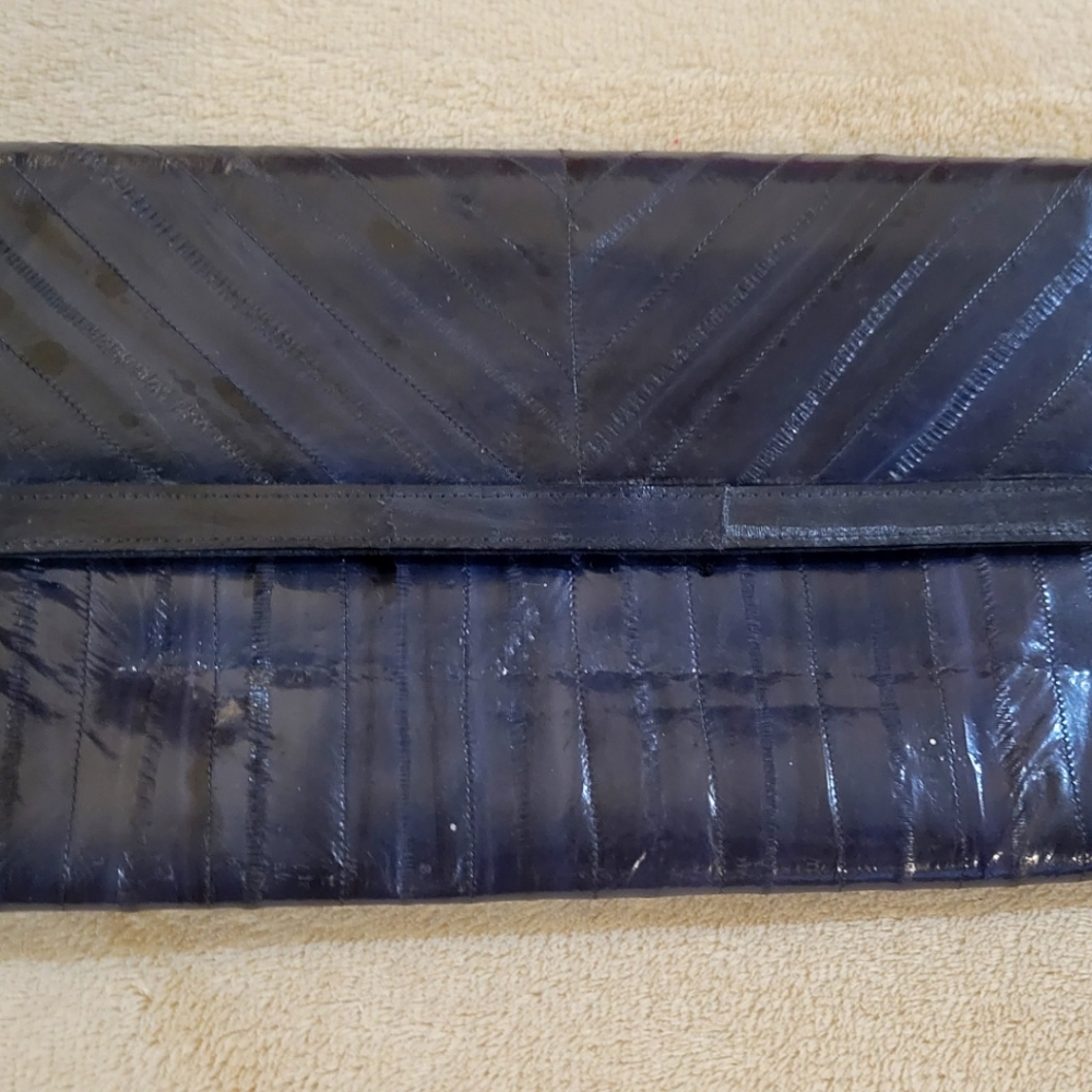 Vintage Eel skin clutch 💙💙💙💙